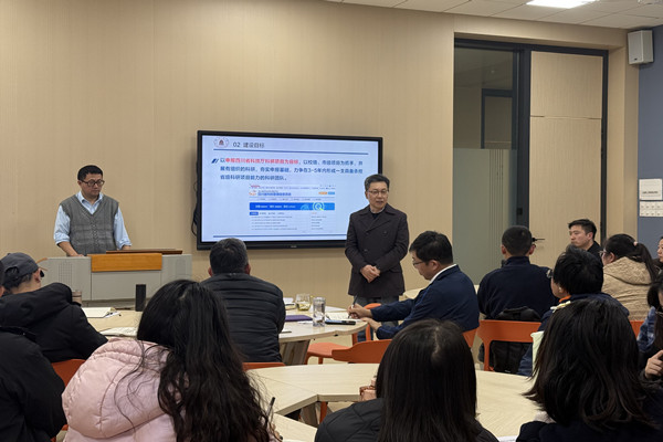 5.创新集体_副本.jpg 5.创新集体_副本.jpg